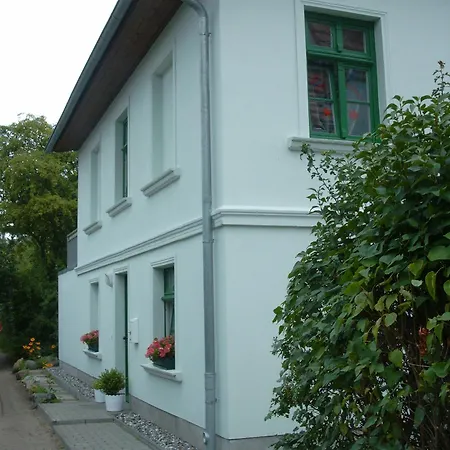 Schwalbe Seebad Lubmin