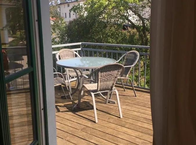 Schwalbe Seebad 펜션 루브민