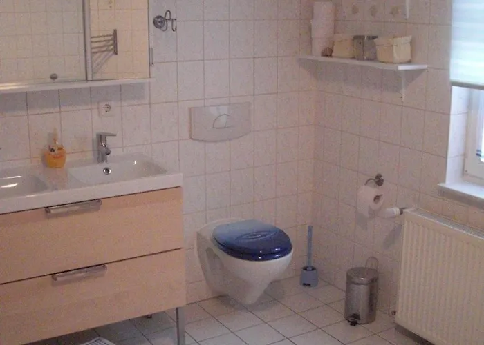 Schwalbe Seebad 펜션 루브민