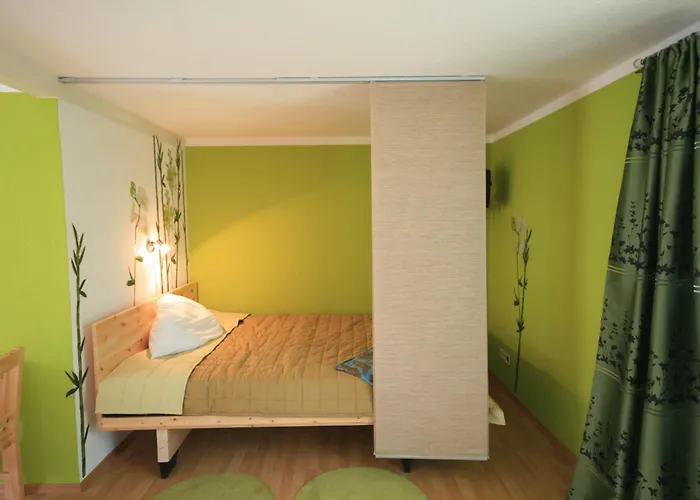 Schwalbe Seebad 펜션 루브민